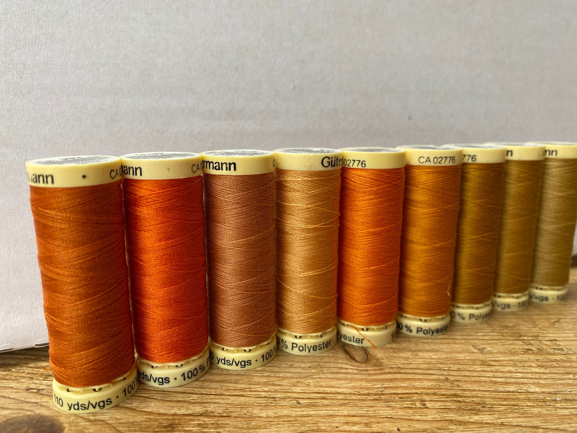 Gutterman sew all thread, 100% Polyester, 100metres, orange threads