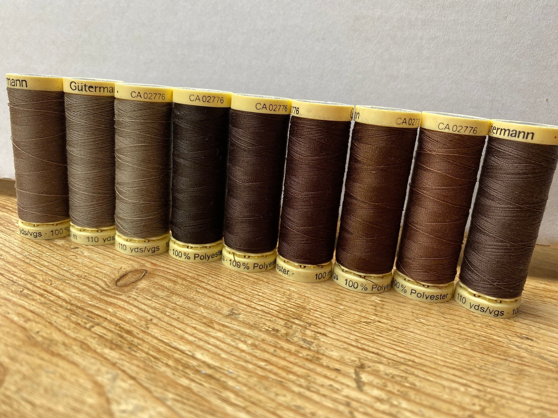 Gutterman sew all thread, 100% Polyester, 100metres, brown threads
