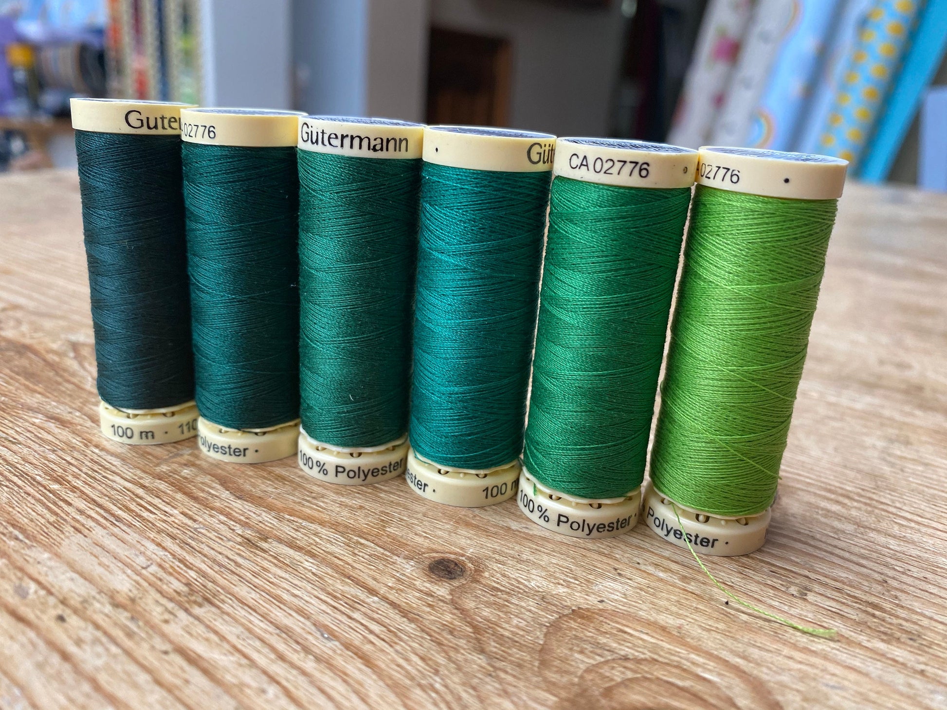 Gutterman sew all thread, green, 100% Polyester, 100metres