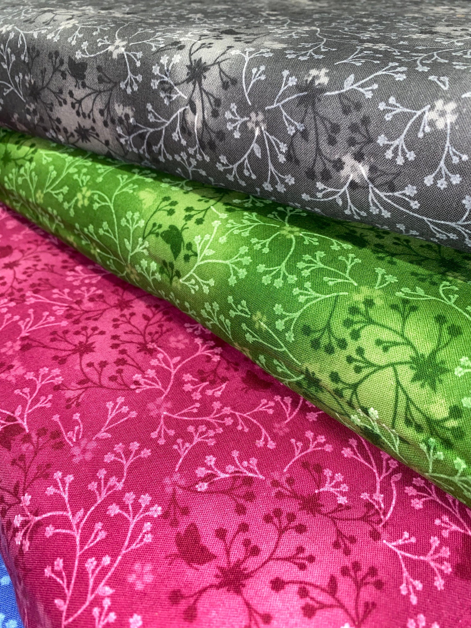 100% Cotton Fabric, 110cm width, Floral Print would be great for quilting