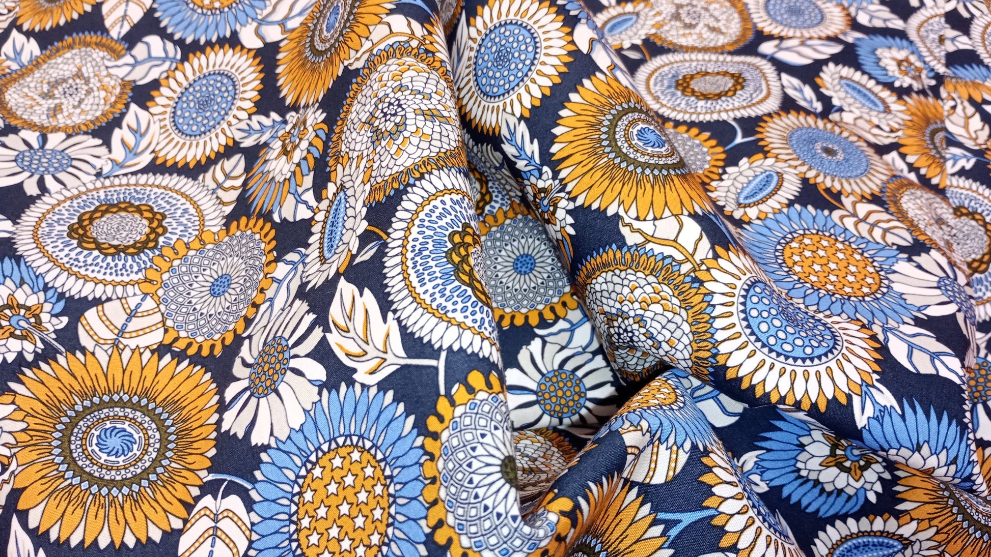 Navy Blue Floral Print Fabric, 110cm width, 100% Cotton Poplin PER HALF METRE