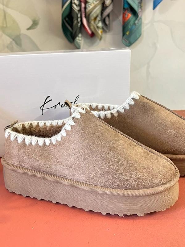 Beige Platform Slippers – Taupe Fleece Lined Slip-Ons with Stitch Detail – Sizes UK3–8