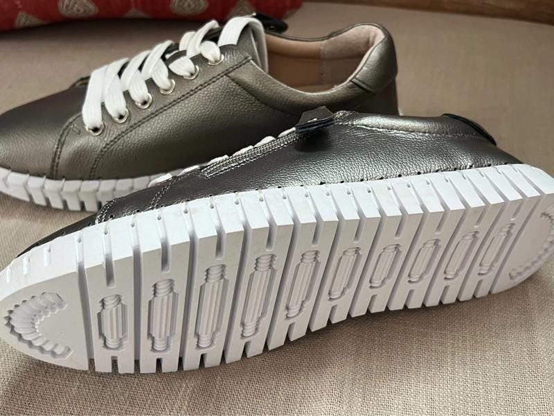 JO & JOE Genuine Leather Metallic Gold Trainers – Zip-Up Lace Shoes – Sizes 4–8