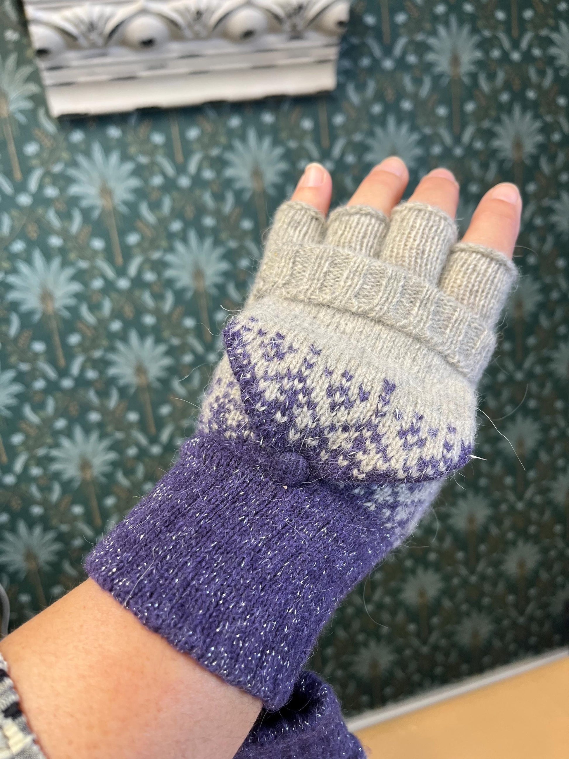 Winter gloves