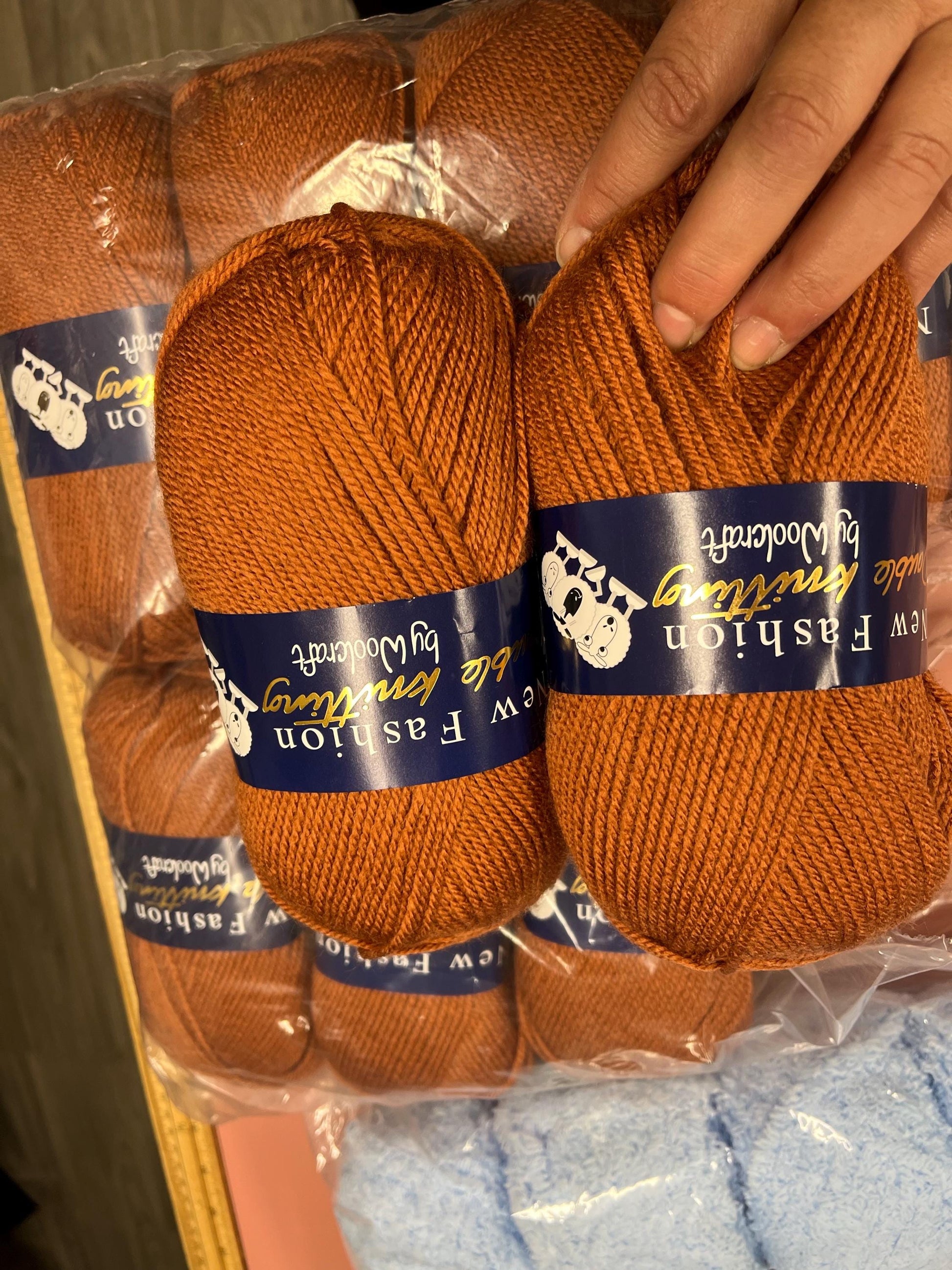 Double knitting wool