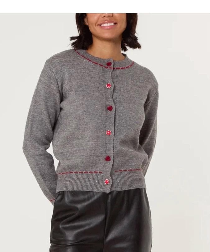 heart button stitch cardigan