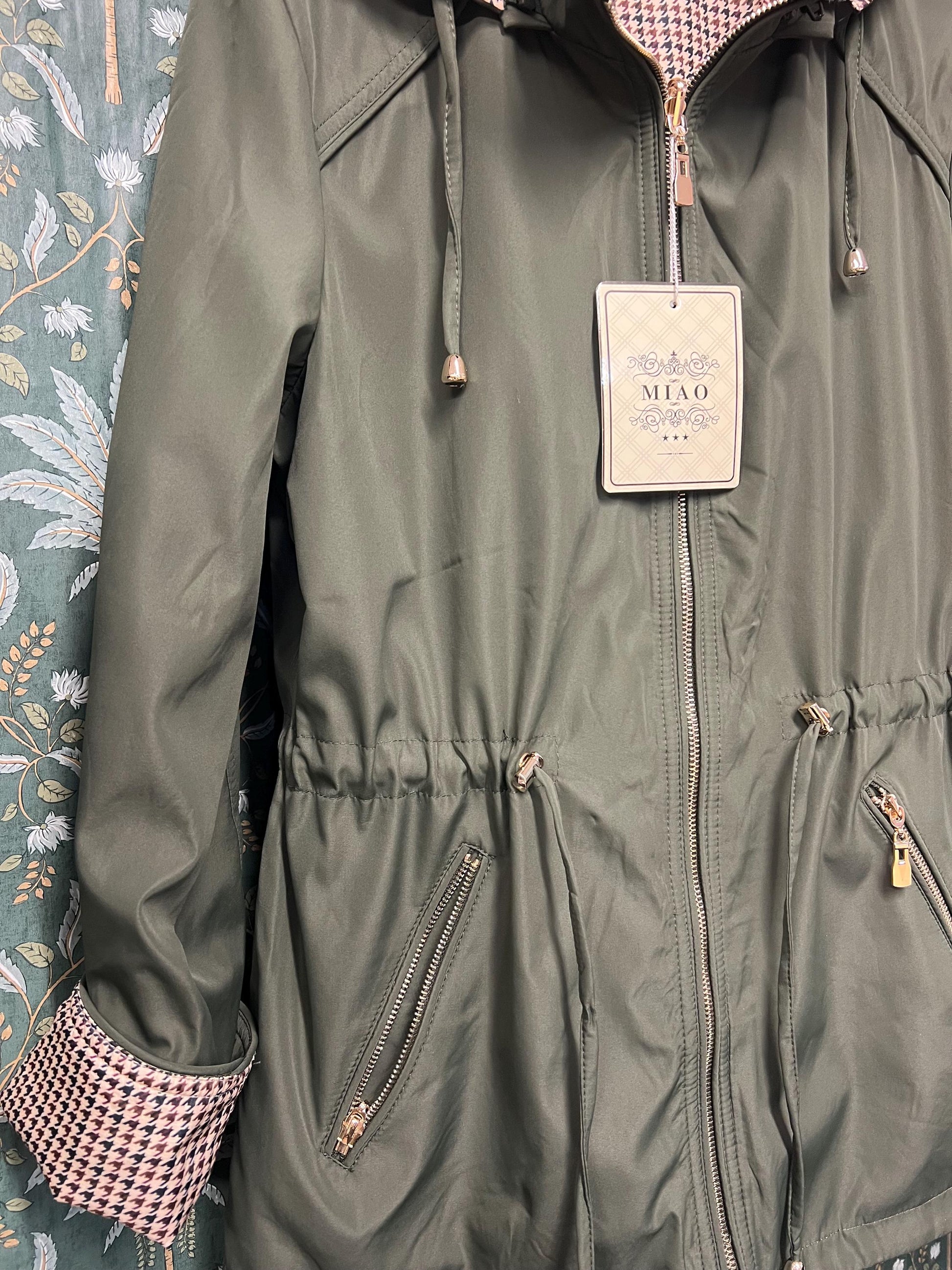 Reversible women’s raincoat. Green and tartan. Winter. Autumn. Rain. Waterproof. Ladies women girls. UK dispatch